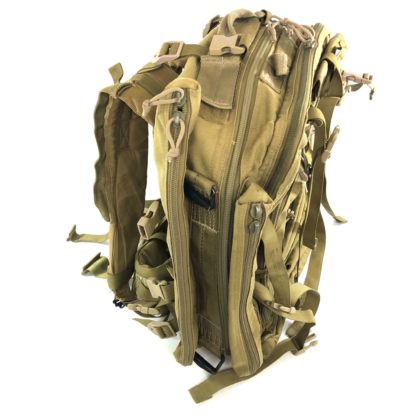 Side view of the jumpable coyote pack