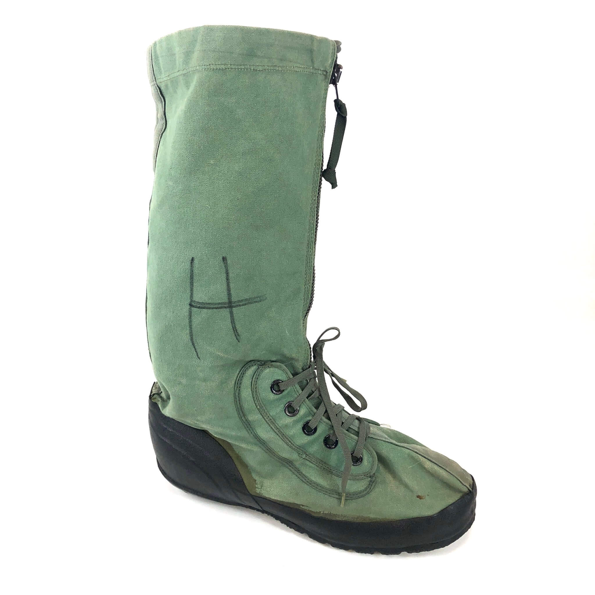 USGI Extreme Cold Weather Boots, Mukluks N1B [Genuine Issue]