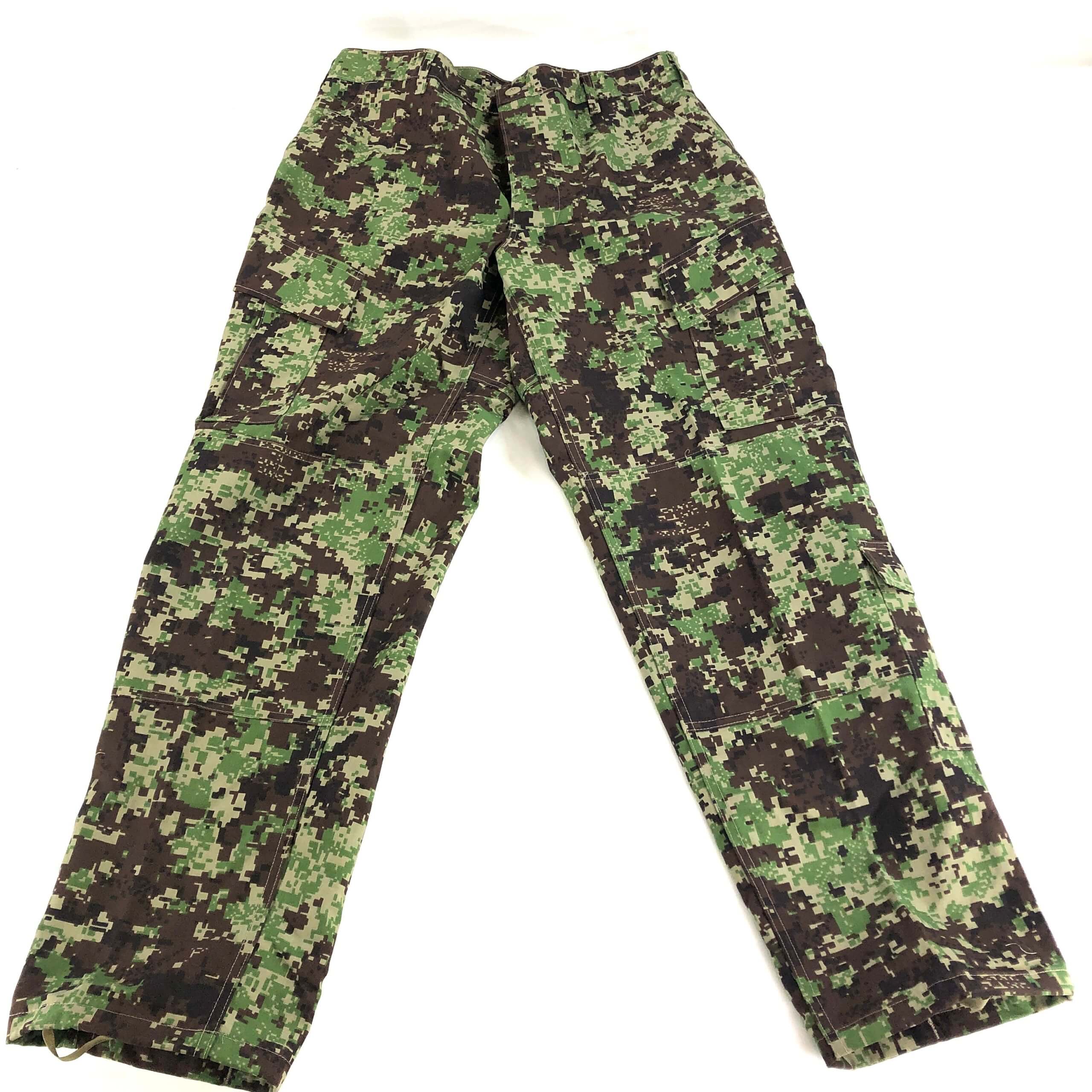 CAMOUFLAGED COMBAT ARMY CARGO TROUSERS sz 40 forest DPM 