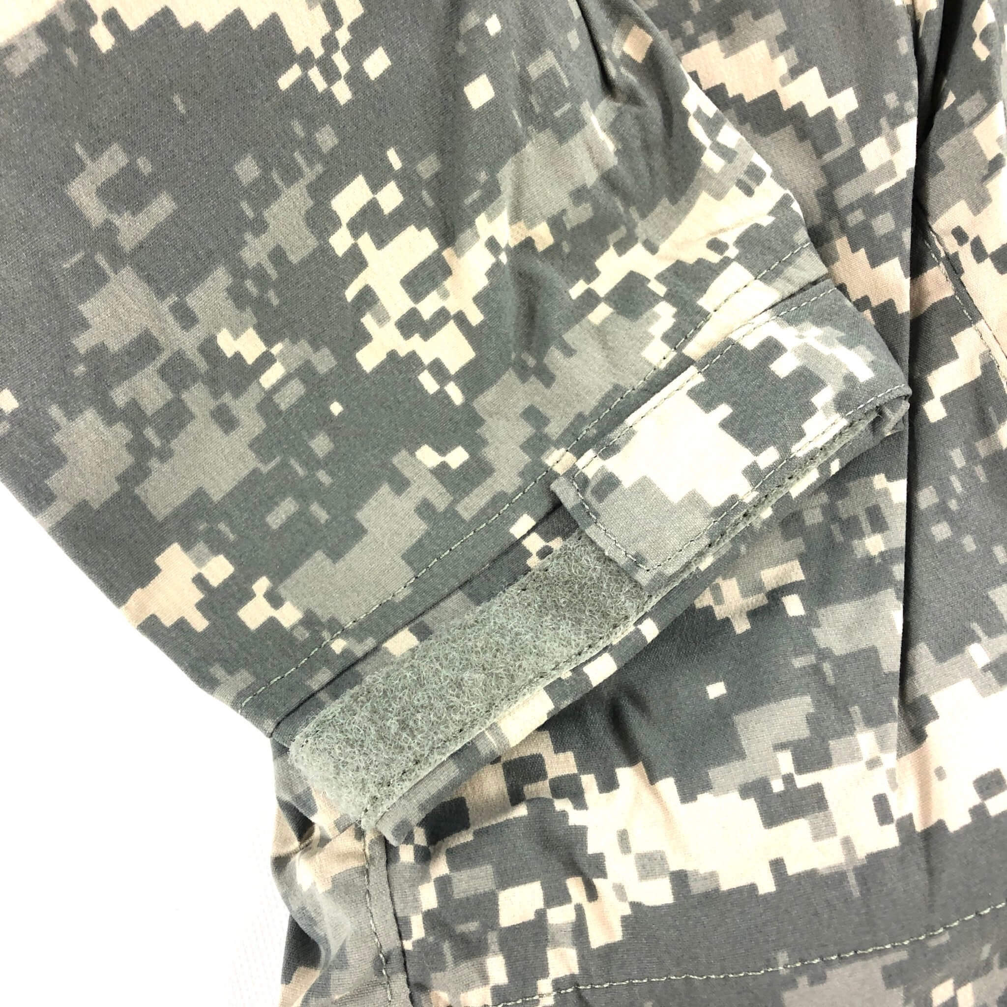 USGI Level 5 Soft Shell Cold Weather Jacket, UCP [Genuine Issue]