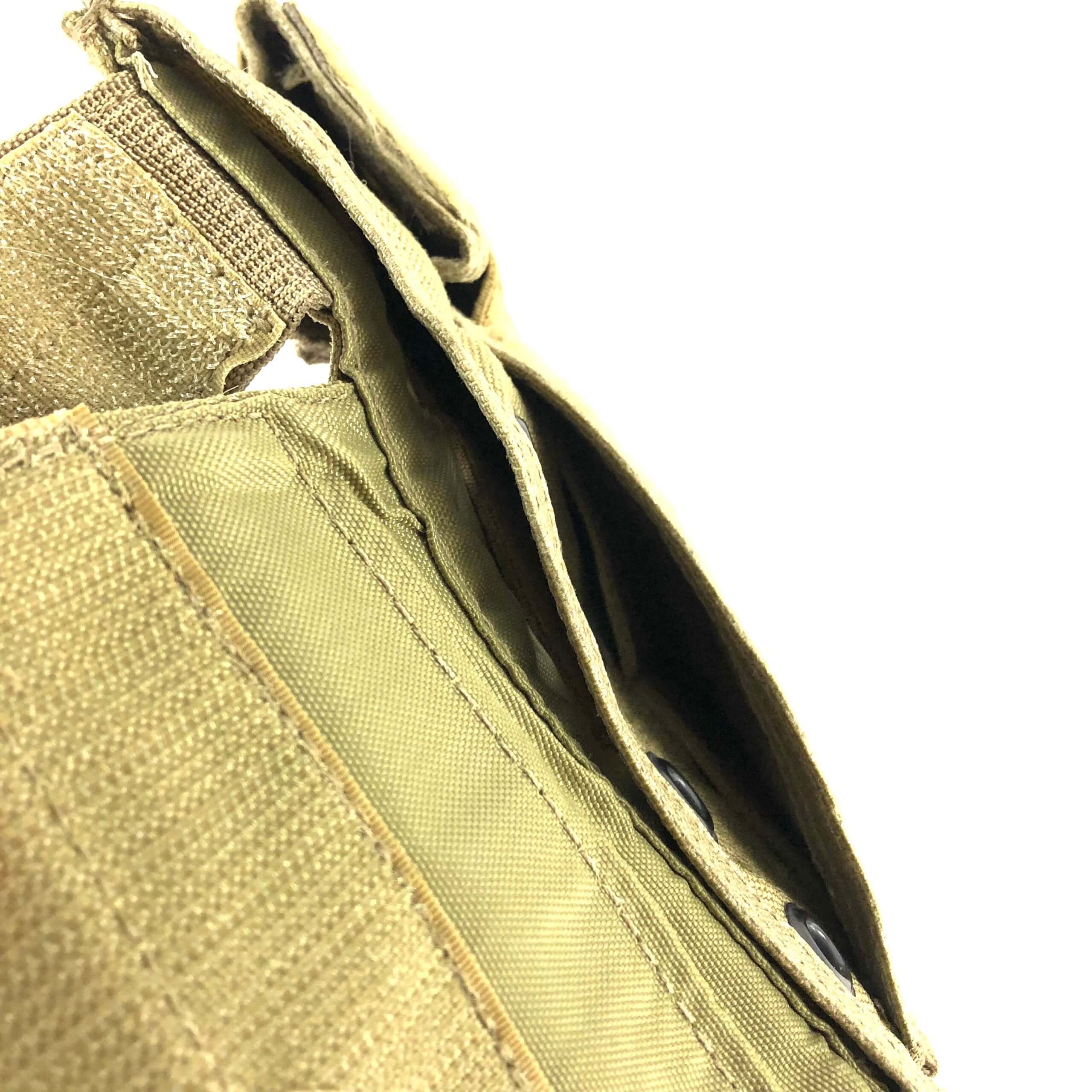 米軍実物　EAGLE ADMIN PCH W/FLASHLIGHT HOLDER Eagle Industries Tactical Admin Pouch With Light Holder
