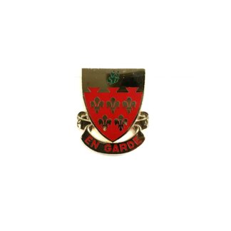 US Army 77th Field Artillery Regiment Unit Crest Pin