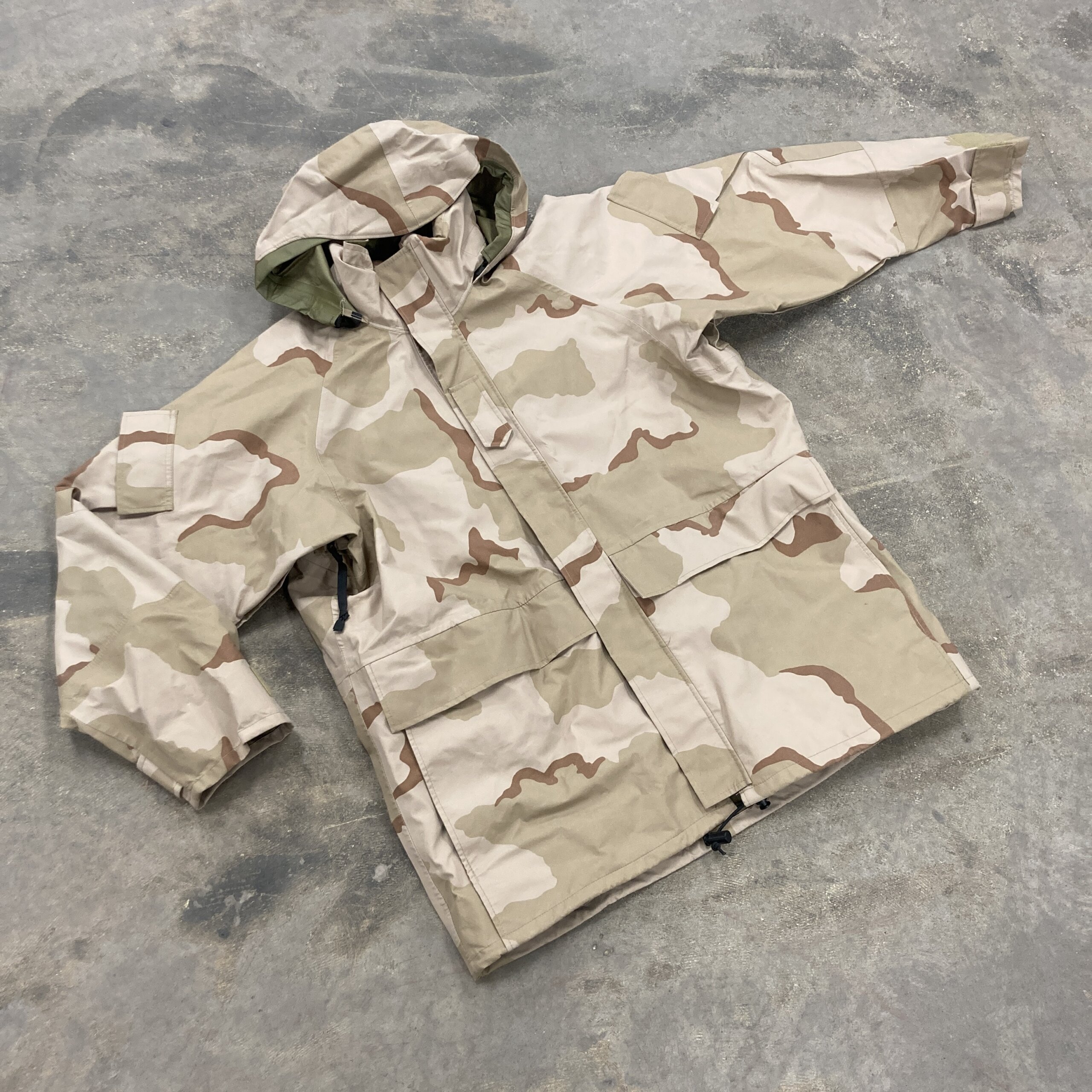 Adventure Tech Gore-Tex Jacket, 3 Color Desert - Venture Surplus