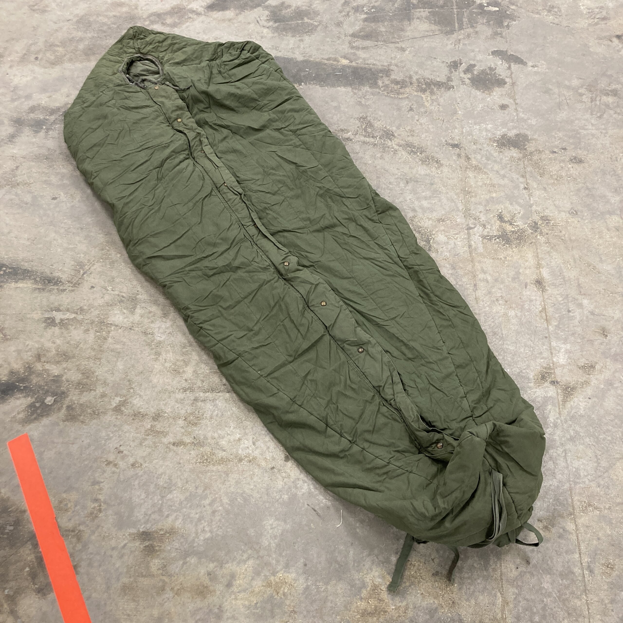 米軍　実物　SLEEPING BAG スリーピングバッグ　ODグリーン　① US GI EXTREME COLD SLEEPING BAG - NEW