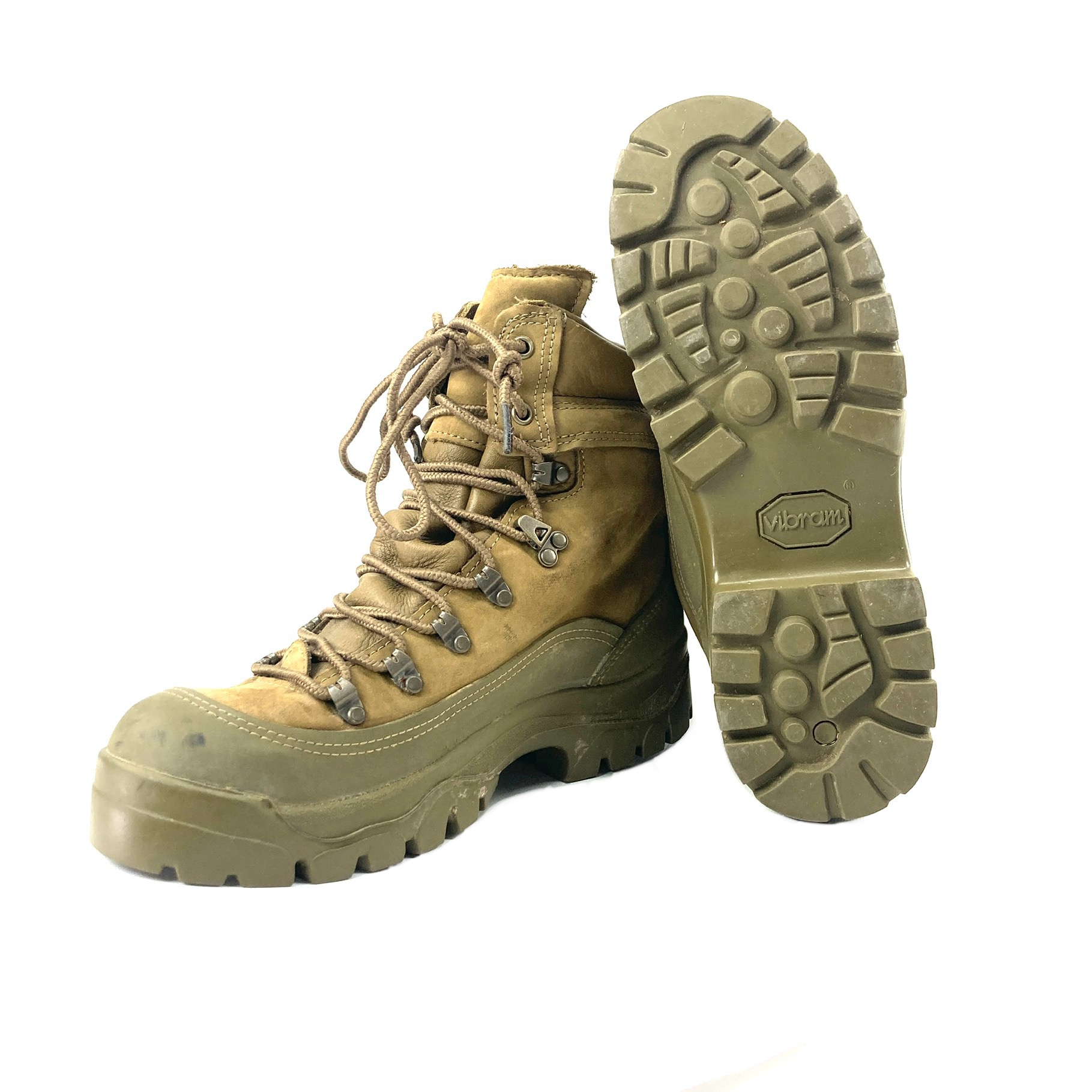 US Army Temperate Weather Mountain Combat Boots (MCB), Coyote Brown - Image 2